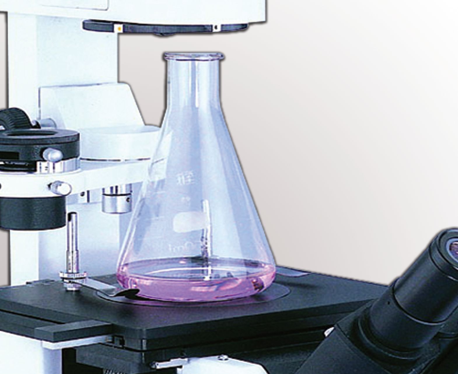 SOIF XDS-1 Model Trinoküler Invert Faz Kontrast Araştırma Mikroskobu